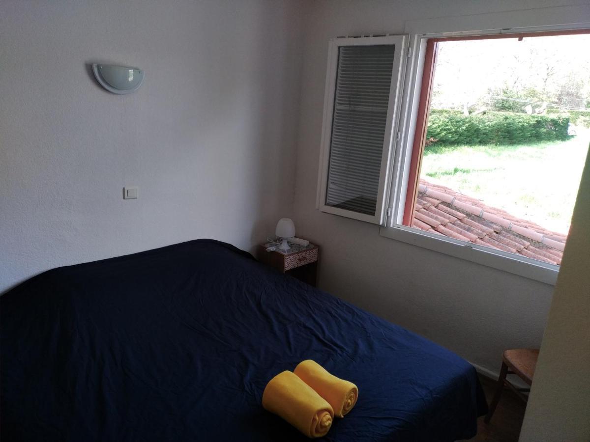 Studio Tout Confort A 300 M Des Thermes Cazaubon Room photo