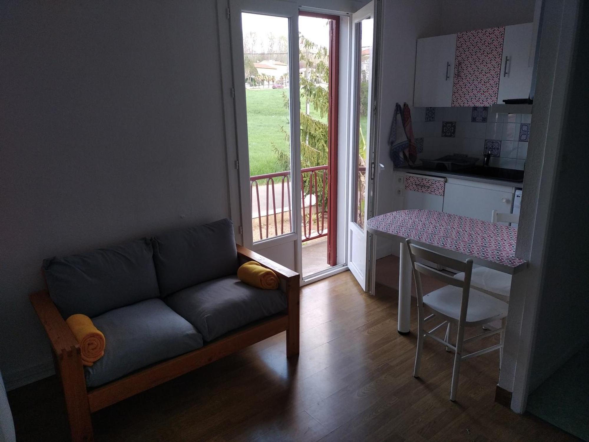 Studio Tout Confort A 300 M Des Thermes Cazaubon Exterior photo